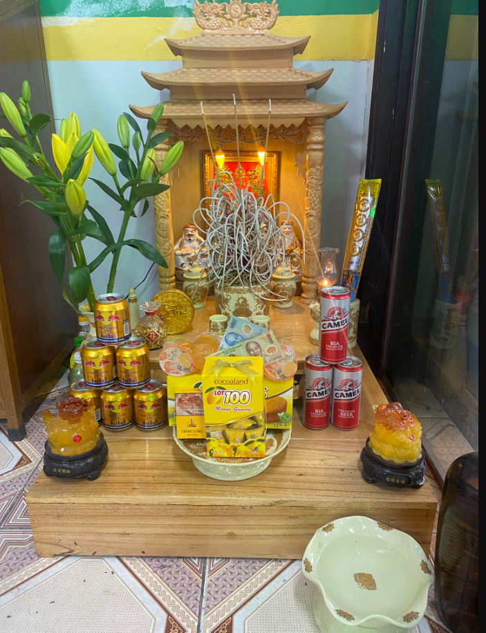 bàn thờ thần tài cao cấp.png